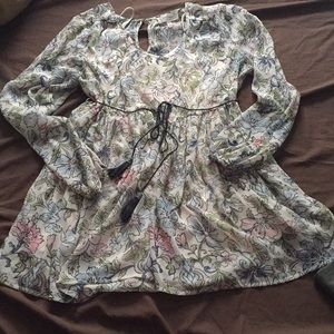 Jessica Simpson Maternity blouse